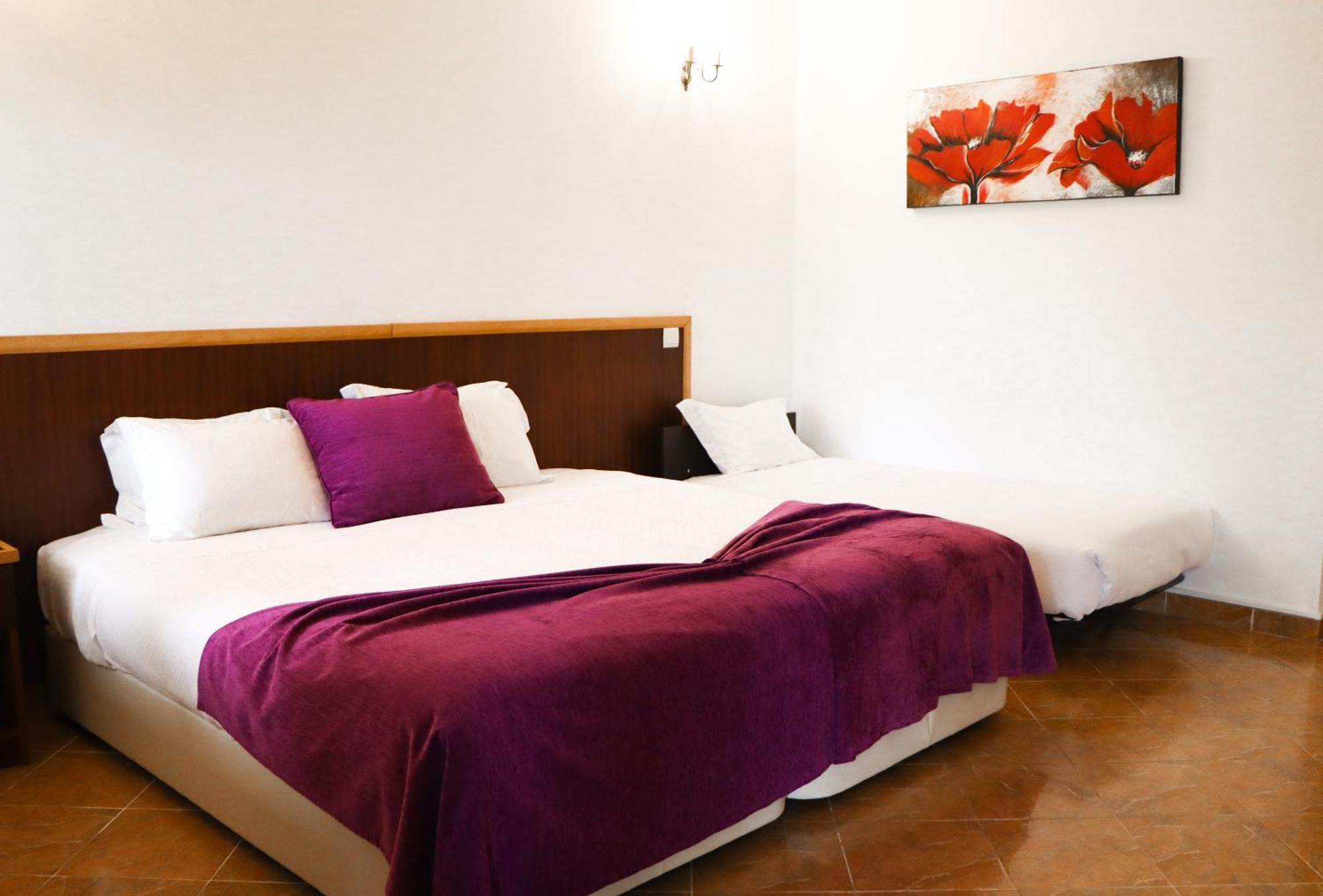Hotel Louro โอบิดอส ภายนอก รูปภาพ